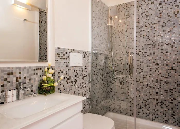 Palazzo De Cupis - And View 4* רומא